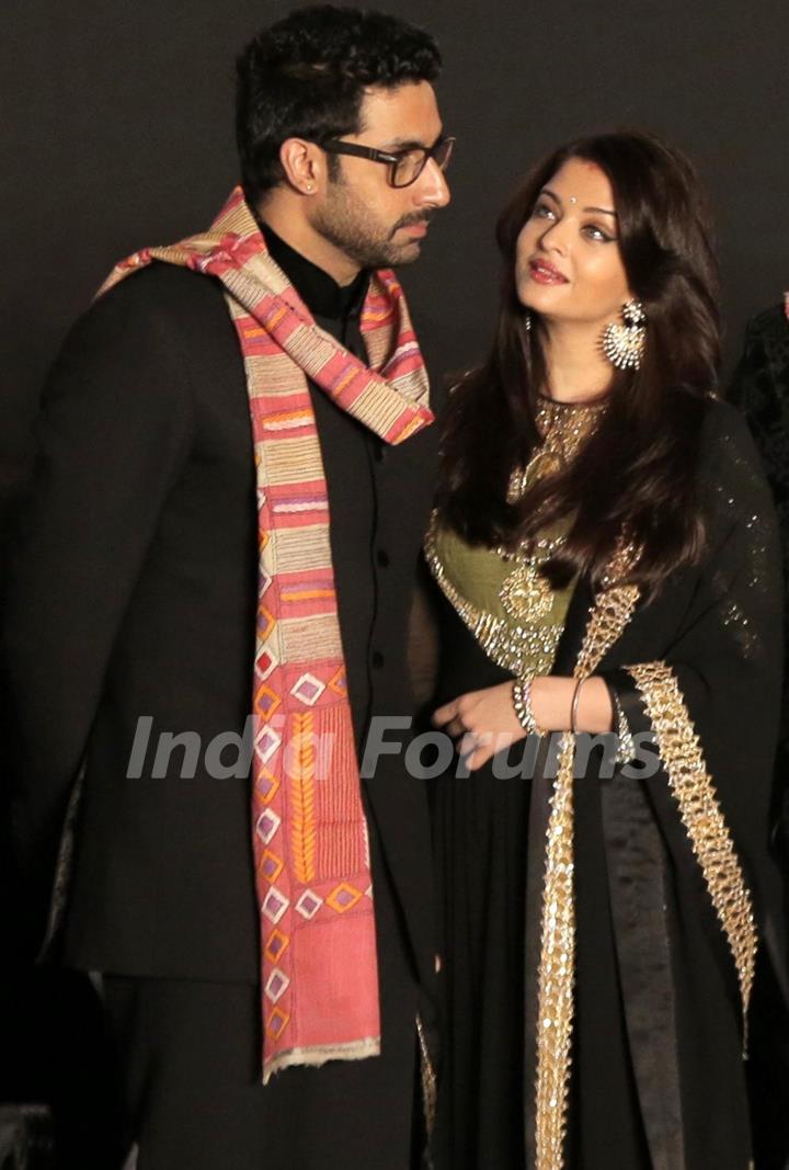 Abhishek Bachchan and Aishwarya Rai snapped while in a conversation at Kolkatta Film Festival