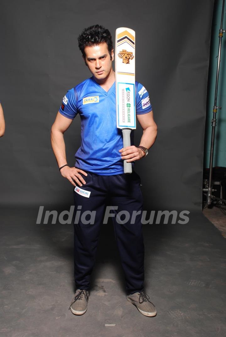 Amit Varma poses for the camera at the Photo Shoot of BCL Team Chandigarh Cubs