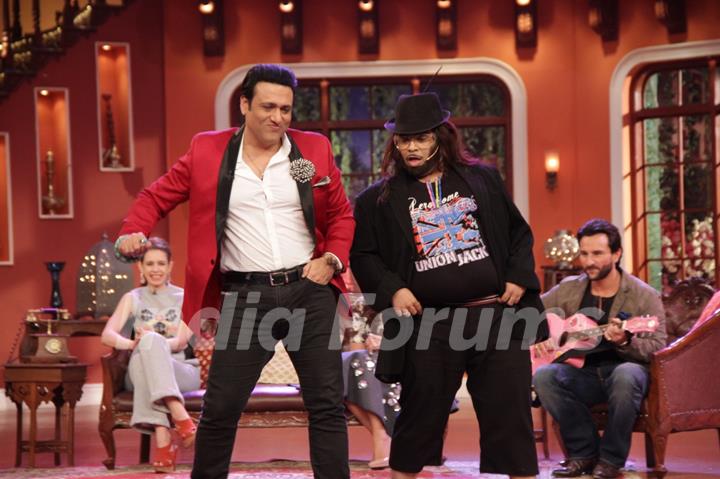 Govinda performs with Kiku Sharda at the Promotions of Happy Ending on Comedy Nights With Kapil