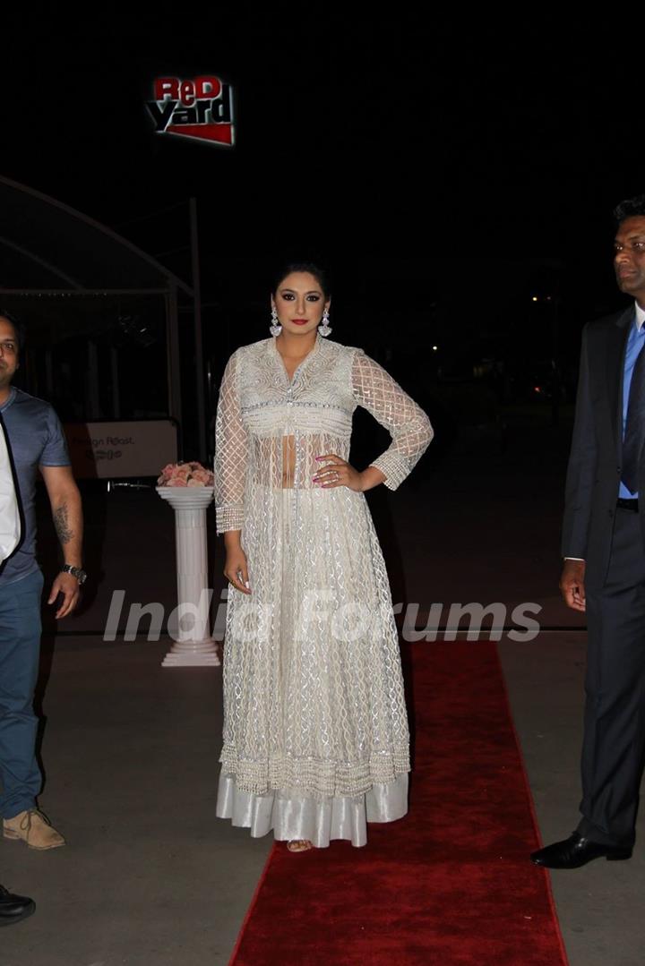 Huma Qureshi poses for the media at International Film and Entertainment Festival Australia