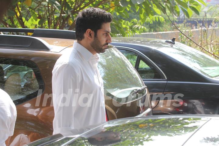 Abhishek Bachchan attended the Last Rites for Ravi Chopra