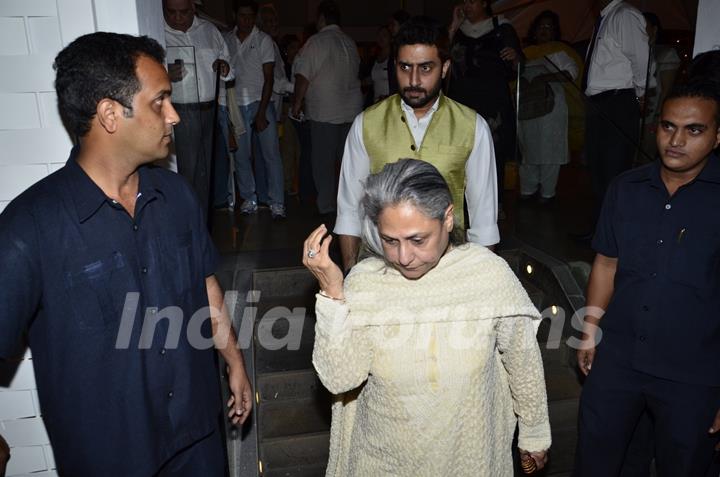 Abhishek Bachchan and Jaya Bachchan were snapped at the Prayer Meet of Ravi Chopra