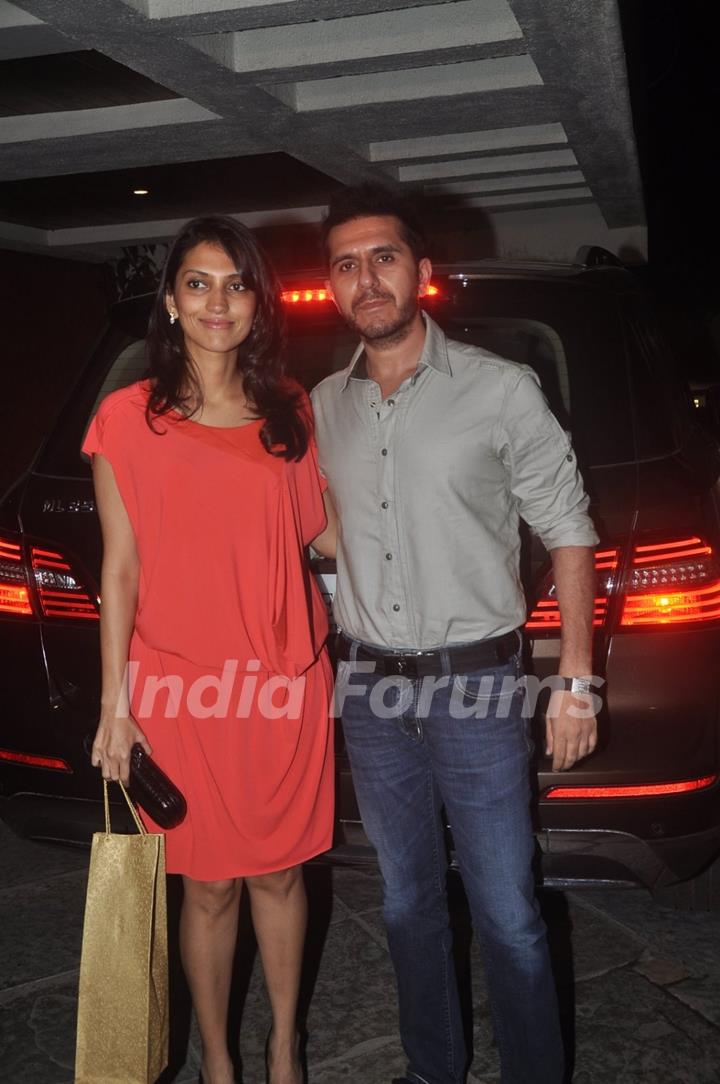 Ritesh Sidhwani poses with his wife at Sonali Bendre's Marriage Anniversary