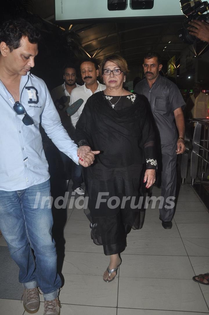 Helen was snapped at airport while returning from Arpita Khan's Wedding