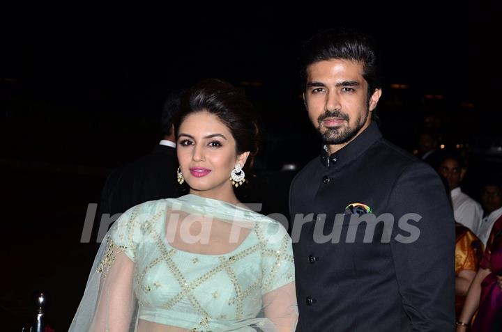 Huma Qureshi and Saqib Saleem pose for the media at Arpita Khan's Wedding Reception