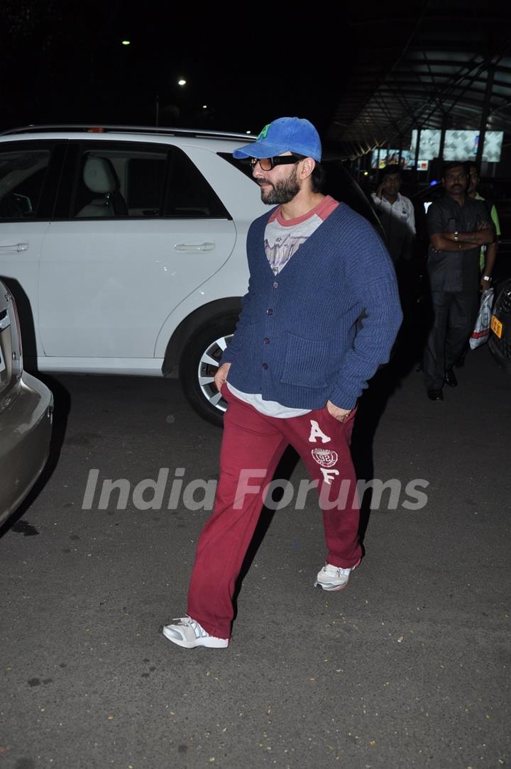 Saif Ali Khan was snapped coming out from Airport