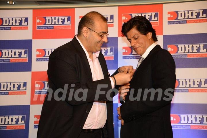 DHFL signs Shah Rukh Khan as Brand Ambassador