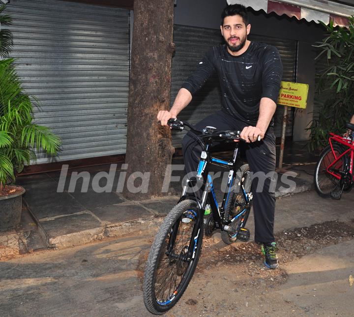 Sidharth Malhotra Cycles at Equal Street