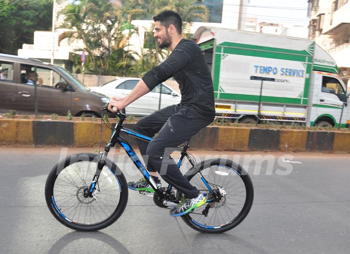 Sidharth Malhotra Cycles at Equal Street