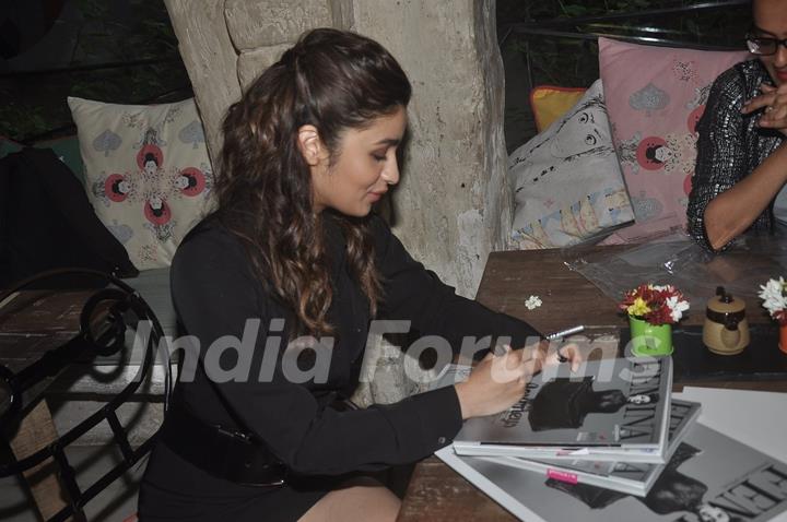 Alia Bhatt signs her autograph on Femina's New Cover at the Launch