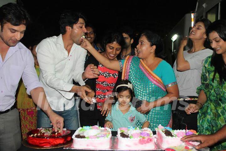 Anas Rashd,Neelu Vaghela and Jyothi Sharma in Diya Aur Baati Hum