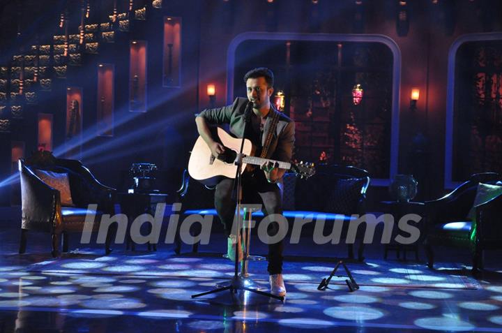 Atif Aslam performs on Comedy Nights With Kapil