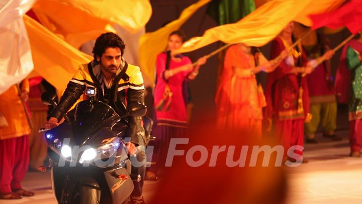 Arjan Bajwa arrives in style at the 5th Annual Kabaddi World Cup