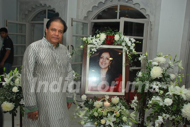 Anoop Jalota at the Prayer Meet For Megha Jalota