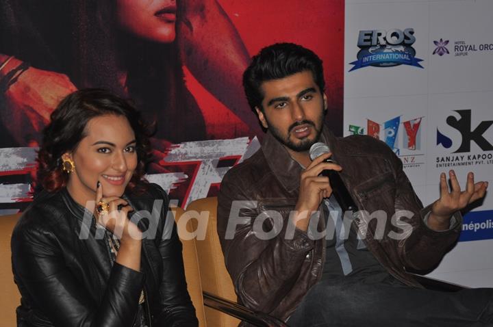 Arjun Kapoor interacts with the audience at the Promotions of Tevar at Jaipur