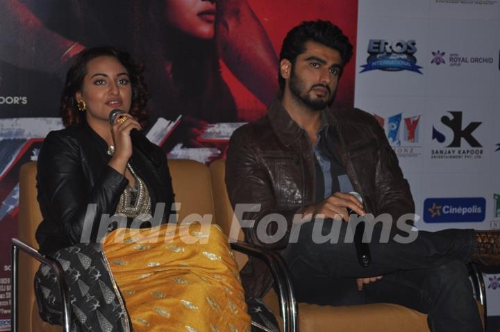 Sonakshi Sinha interacts with the audience at the Promotions of Tevar at Jaipur