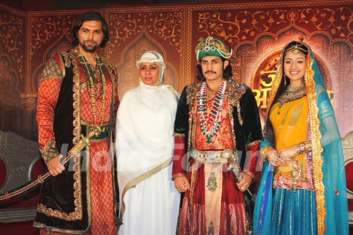 Rajat tokas, Paridhi sharma, Ashwini Kalsekar and Chetan Hansraj in Jodha akbar