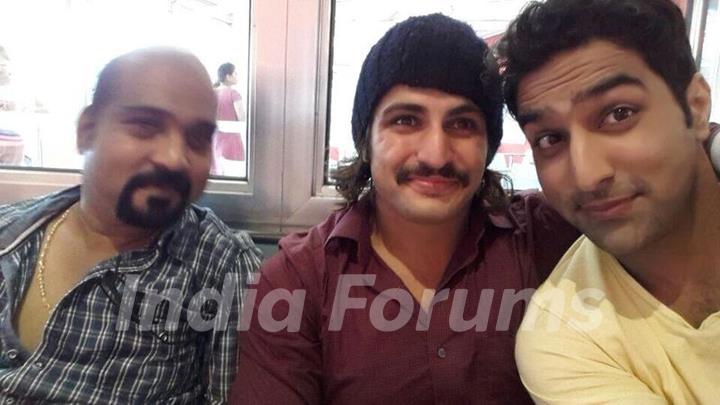 Rajat tokas with Jodha akbar cast on vacation