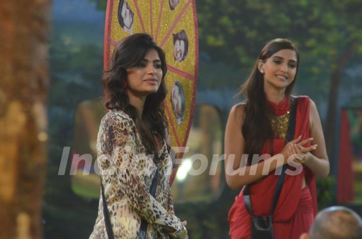 Sonam Kapoor in Bigg Boss 8 house to promote Dolly Ki Doli