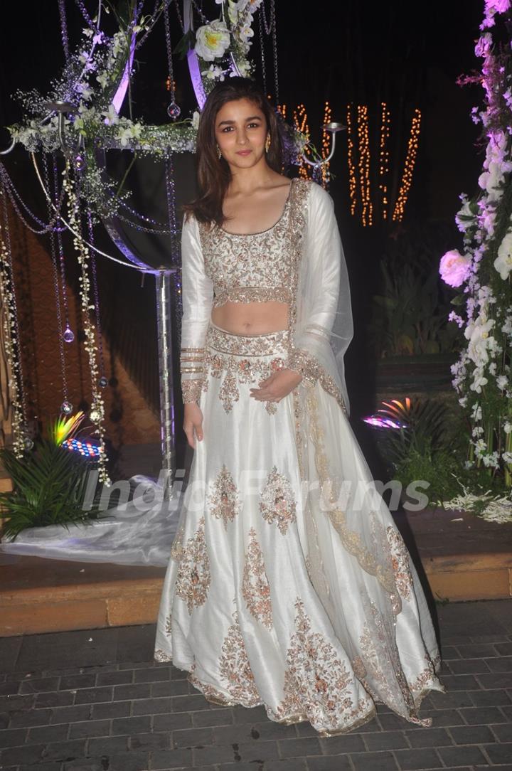 Alia Bhatt poses for the media at the Sangeet Ceremony of Riddhi Malhotra and Tejas Talwalkar