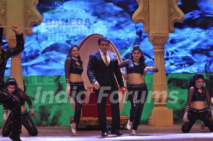 Govinda performs at NDTV Cleanathon Hosted by Amitabh Bachchan