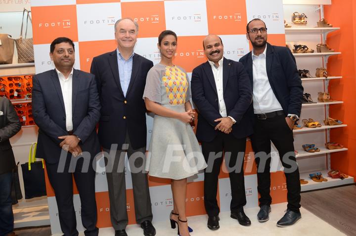 Ileana D'Cruz poses with the officials at Footin India Store Launch