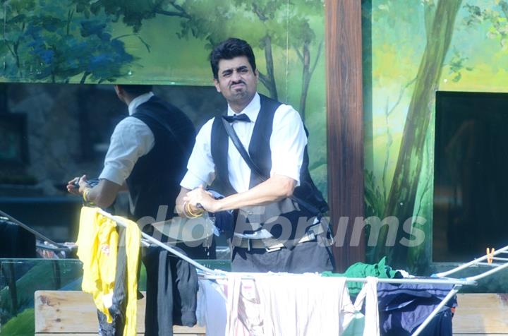 Pritam Singh during the second part of the task Kabhi Haa Kabhi Naa on Bigg Boss 8