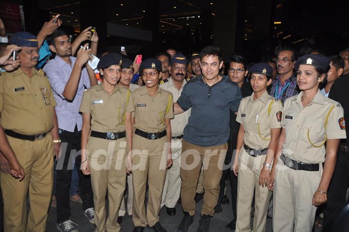 Aamir Khan poses with the Police Officials at the Special Screening of P.K. for the Cast and Crew