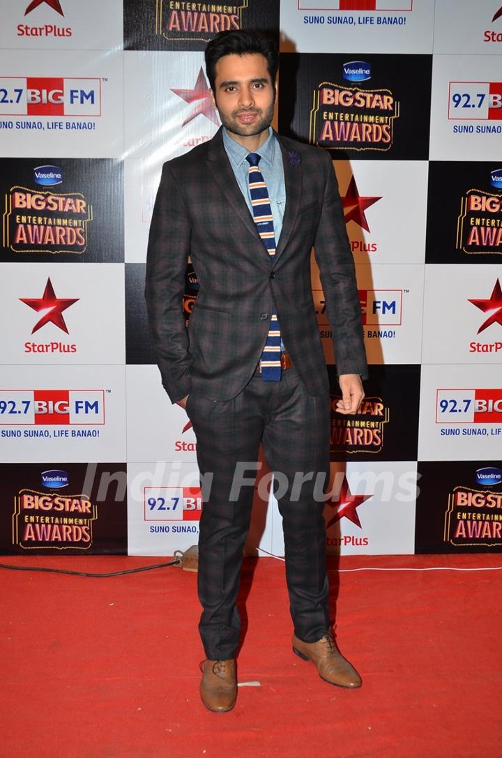 Jackky Bhagnani poses for the media at Big Star Entertainment Awards 2014