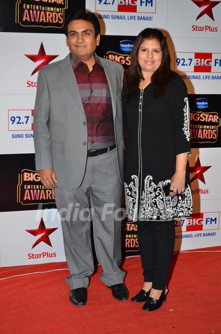 Dilip Joshi poses with wife at Big Star Entertainment Awards 2014