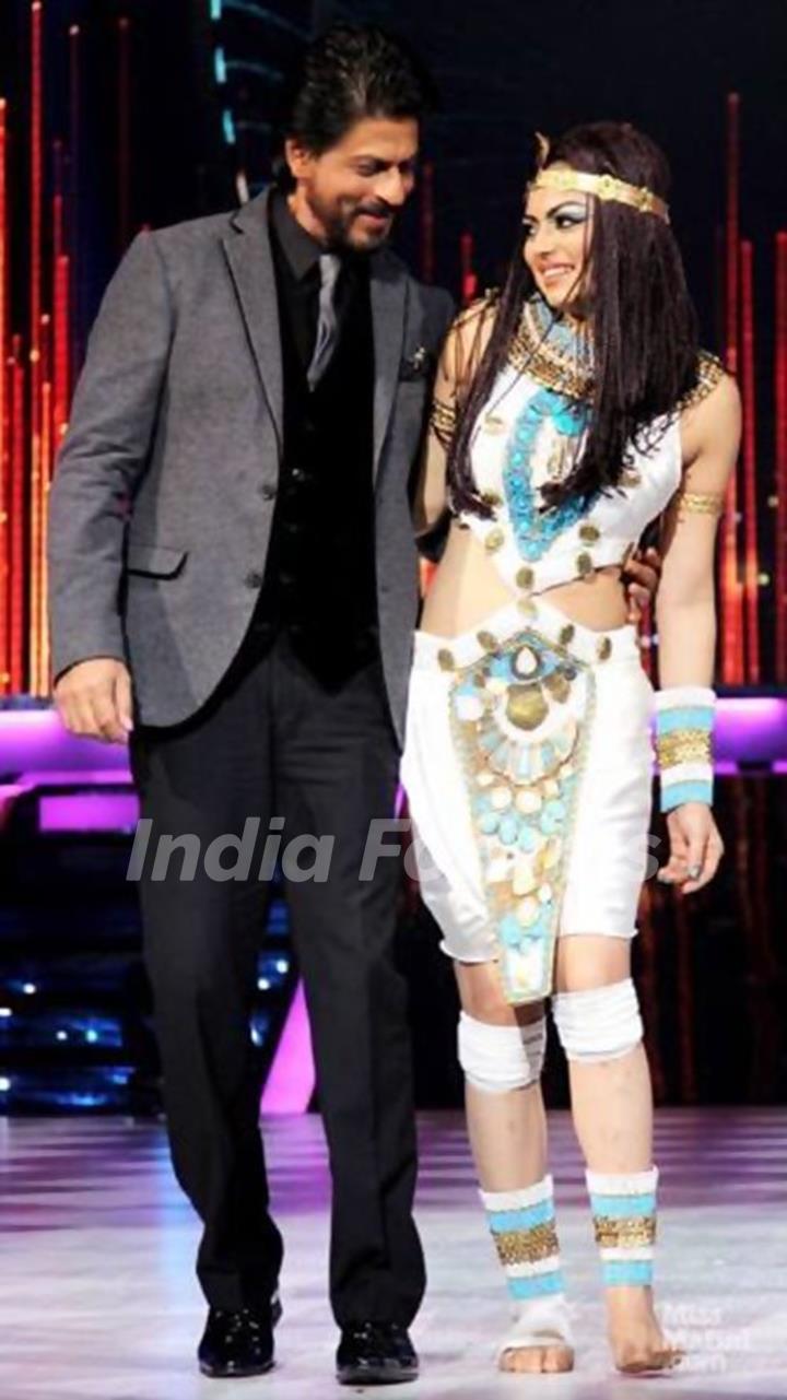 Drashti Dhami and Shah Rukh Khan