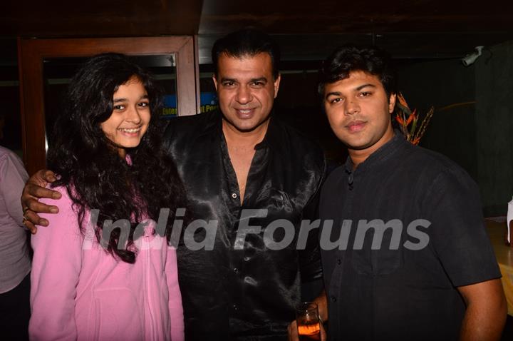 Nimai Bali poses with daughter at India-Forums 11th Anniversary Bash