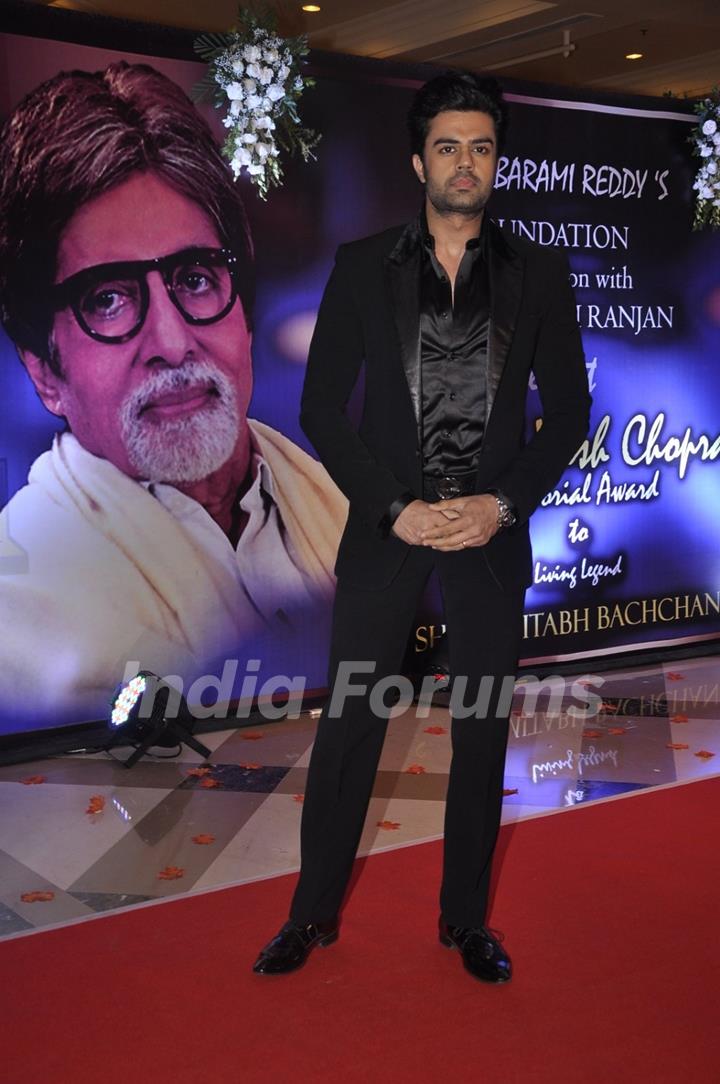 Manish Paul was at the Yash Chopra Memorial Awards