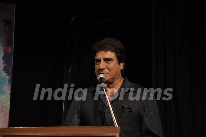 Raj Babbar addressing the audience at Ali Peter John Book Launch