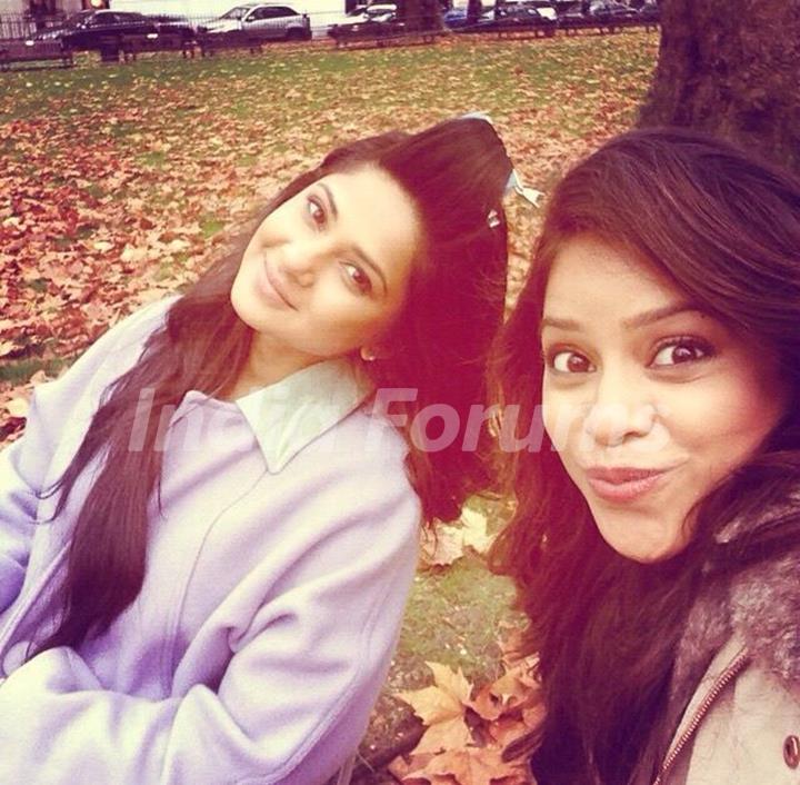 Jennifer Winget and Sumona Chakravarti