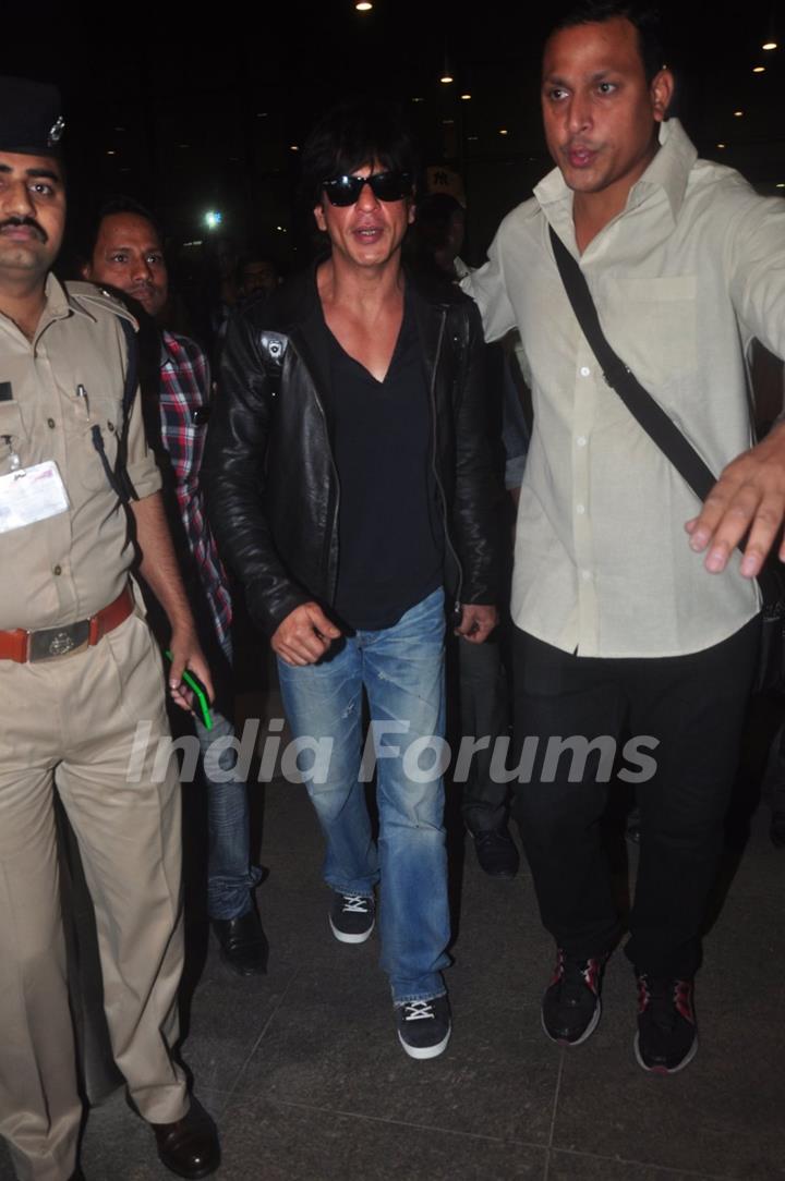 Shah Rukh Khan was snapped at Airport