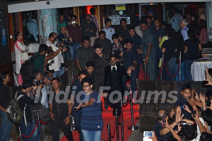 Dhanush makes an exit from the Trailer Launch of Shamitabh