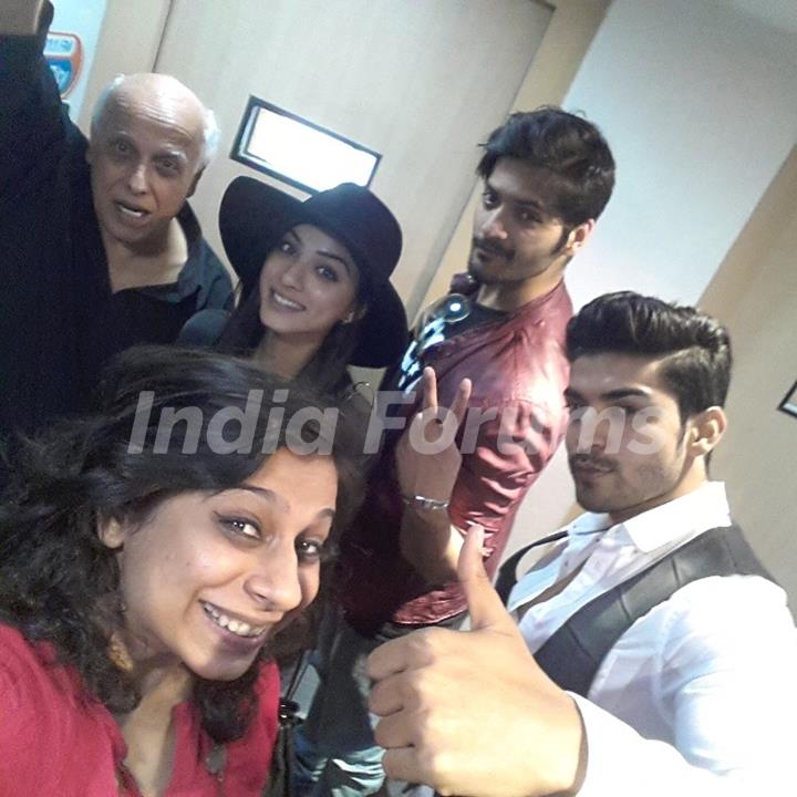 Team of Khamoshiyan clicks a selfie with RJ Sucharita during the Promotions on Radio City