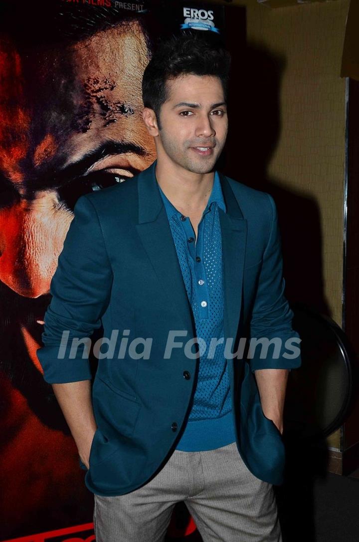 Varun Dhawan poses for the media at the Song Launch of Badlapur