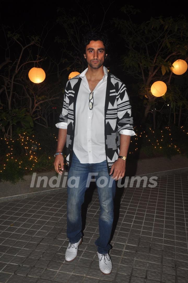 Kunal Kapoor poses for the media at Farah Khan's Birthday Bash