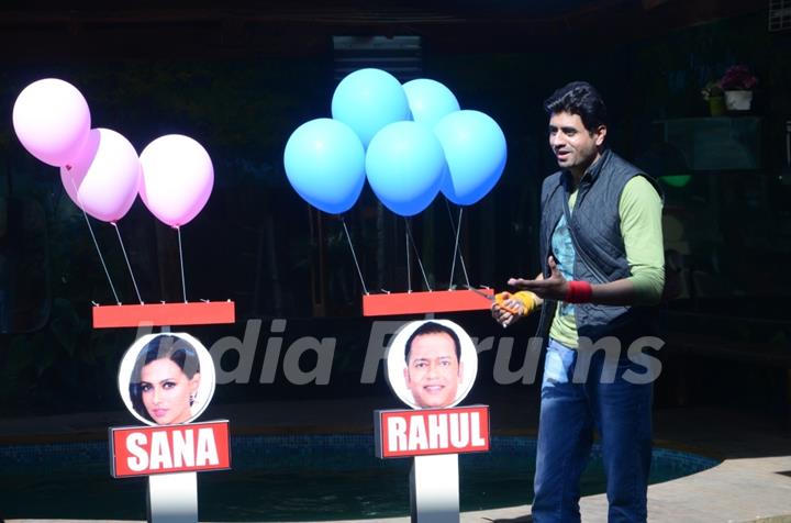 Bigg Boss - Halla Bol