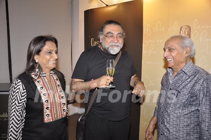 Prahlad Kakkar interacts with a guest at Vibrant Gujrat Event