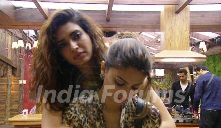 Bigg Boss - Halla Bol