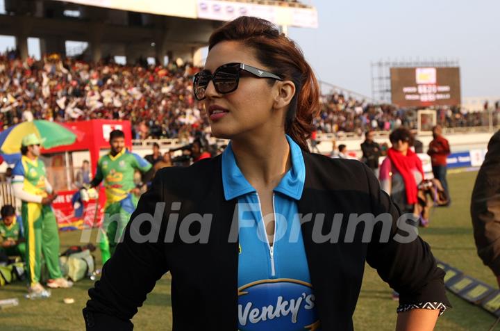 Huma Qureshi was snapped at Mumbai Heroes Vs Kerala Strikers Match