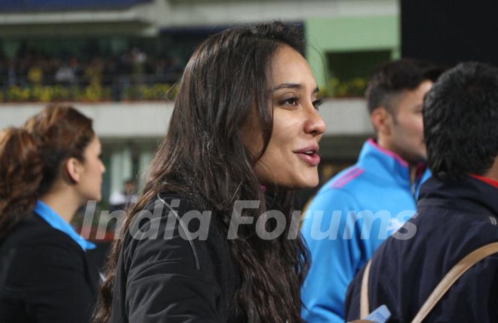 Lisa Haydon was snapped at Mumbai Heroes Vs Kerala Strikers Match