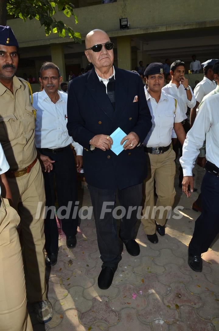 Prem Chopra was snapped at Mumbai University