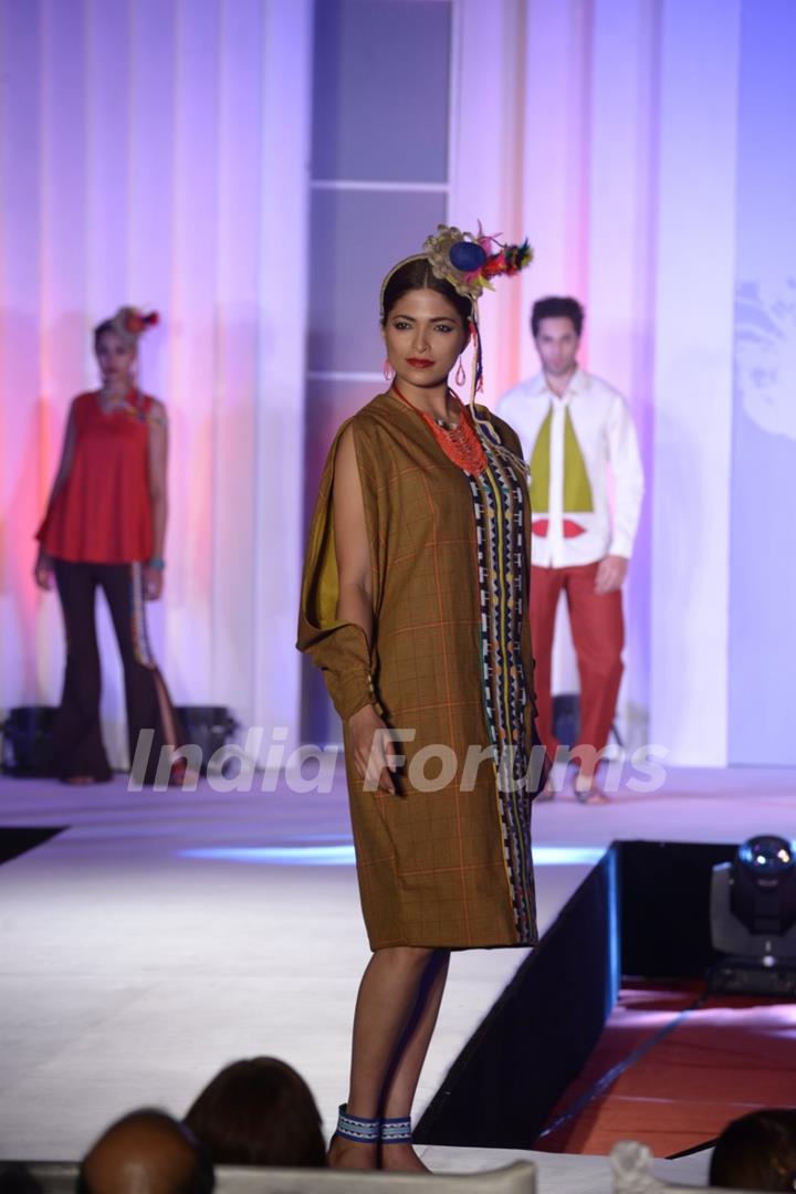 Parvathy Omanakuttan walks the ramp at Alchemy Show for LS Raheja Technical Institute