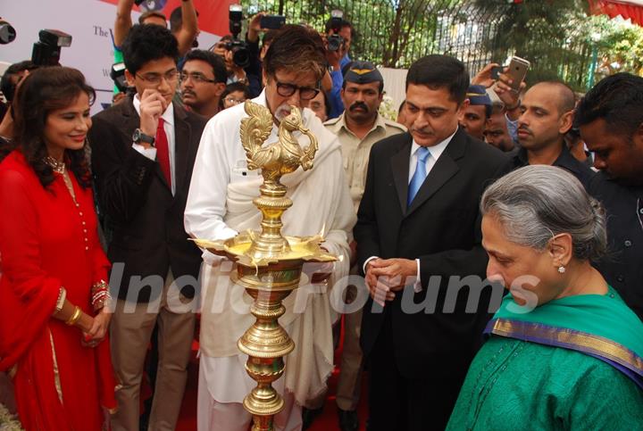 Amitabh Bachchan lights the lamp at the Launch of World's Most Advanced Technology in Eye Care