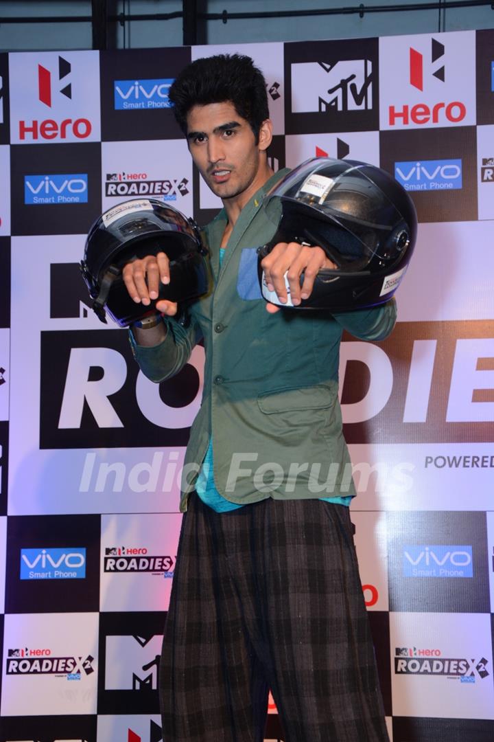 Vijendra Singh poses for the media at the Press Conference of MTV Roadies X2