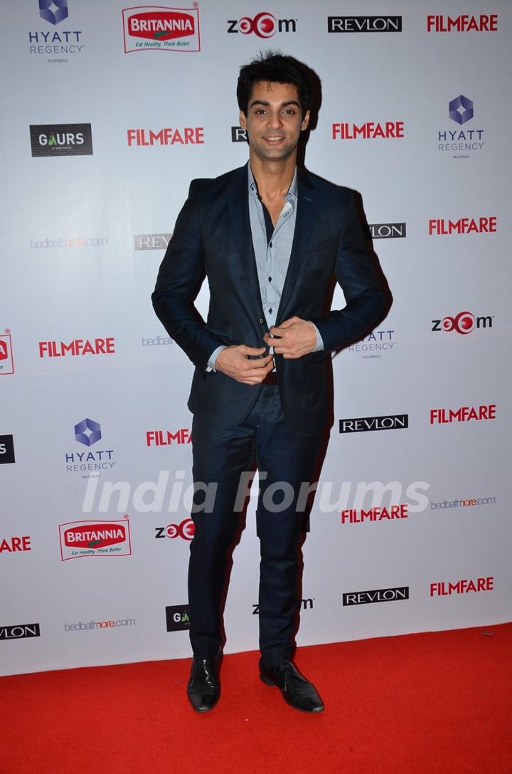 Karan Wahi poses for the media at Filmfare Nominations Bash